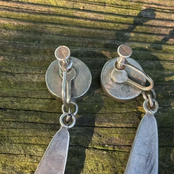 1940's Zuni turquoise sterling silver screw back earrings - Picture 5 of 5